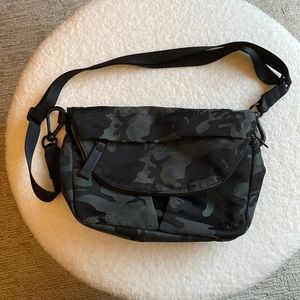 Lululemon All Night Festival Bag